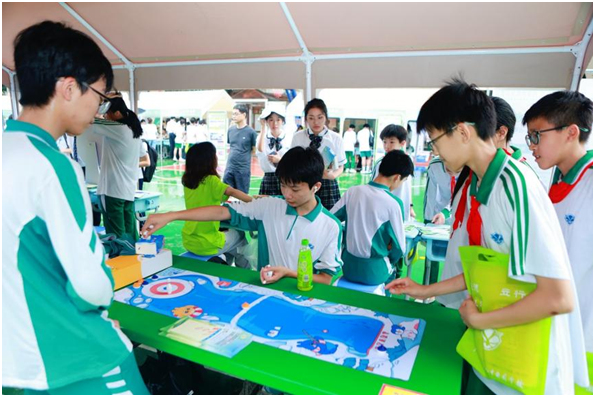 已连续举办25届的海珠区中小学环保工艺美术创作大赛于今年入选了广东省
